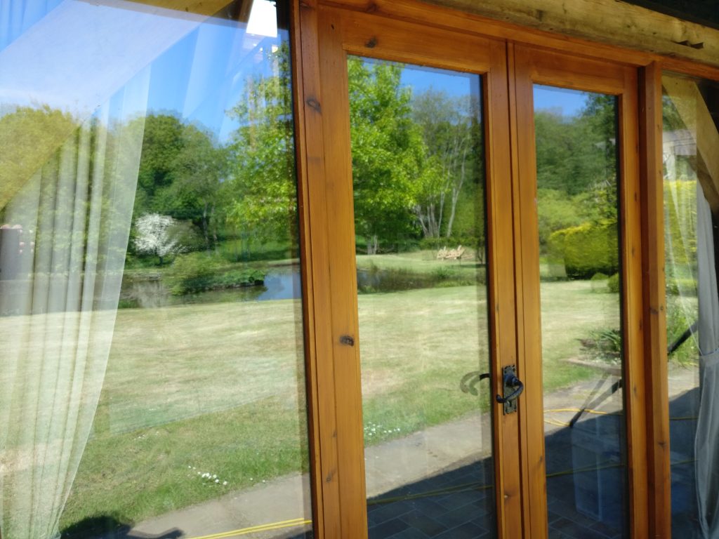 country barn window cleaning near Vines Cross